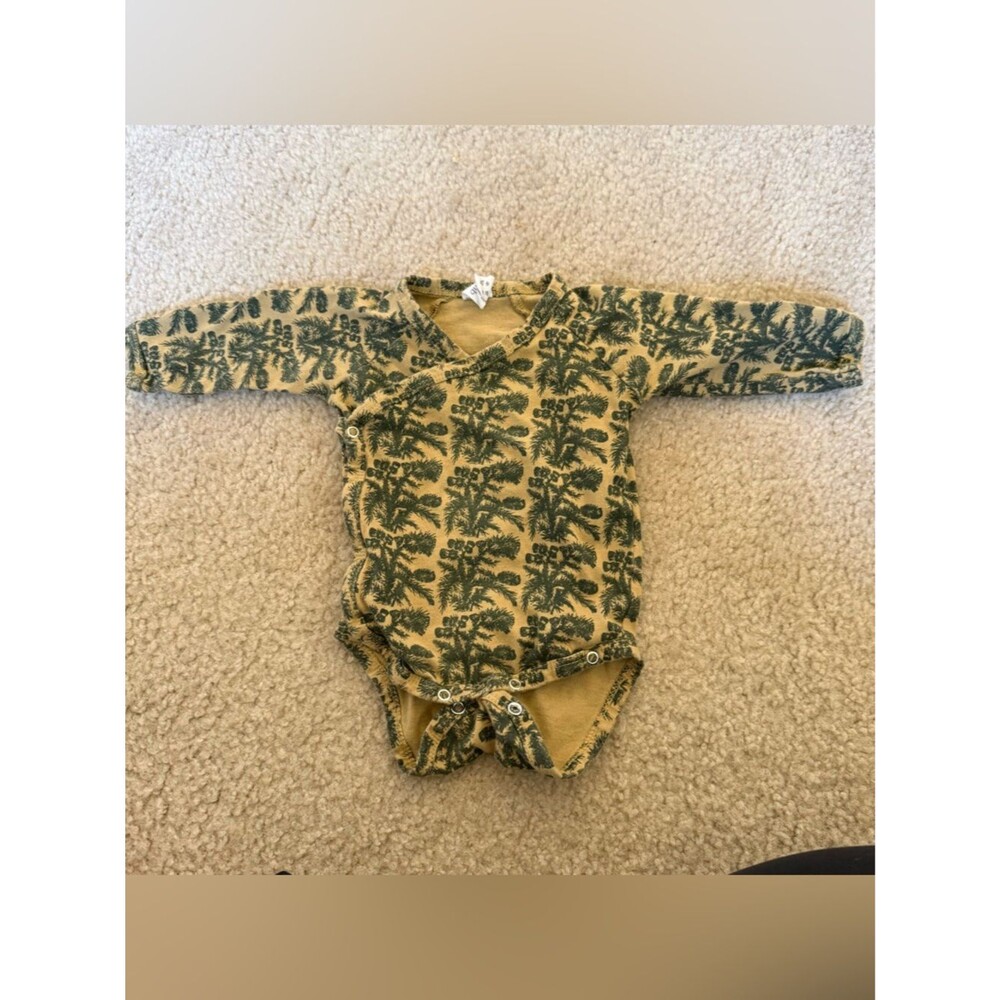 Kate Quinn Organic Cotton Long Sleeve Bodysuit – 3-6 Months